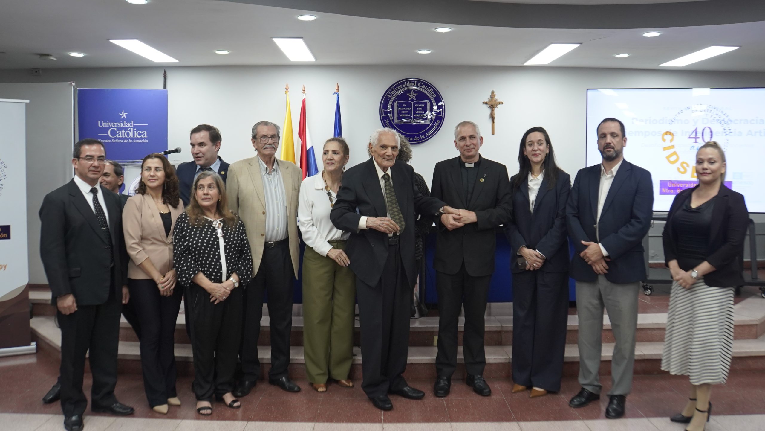 Un encuentro de análisis sobre el periodismo y su aporte a la democracia en tiempos de IA